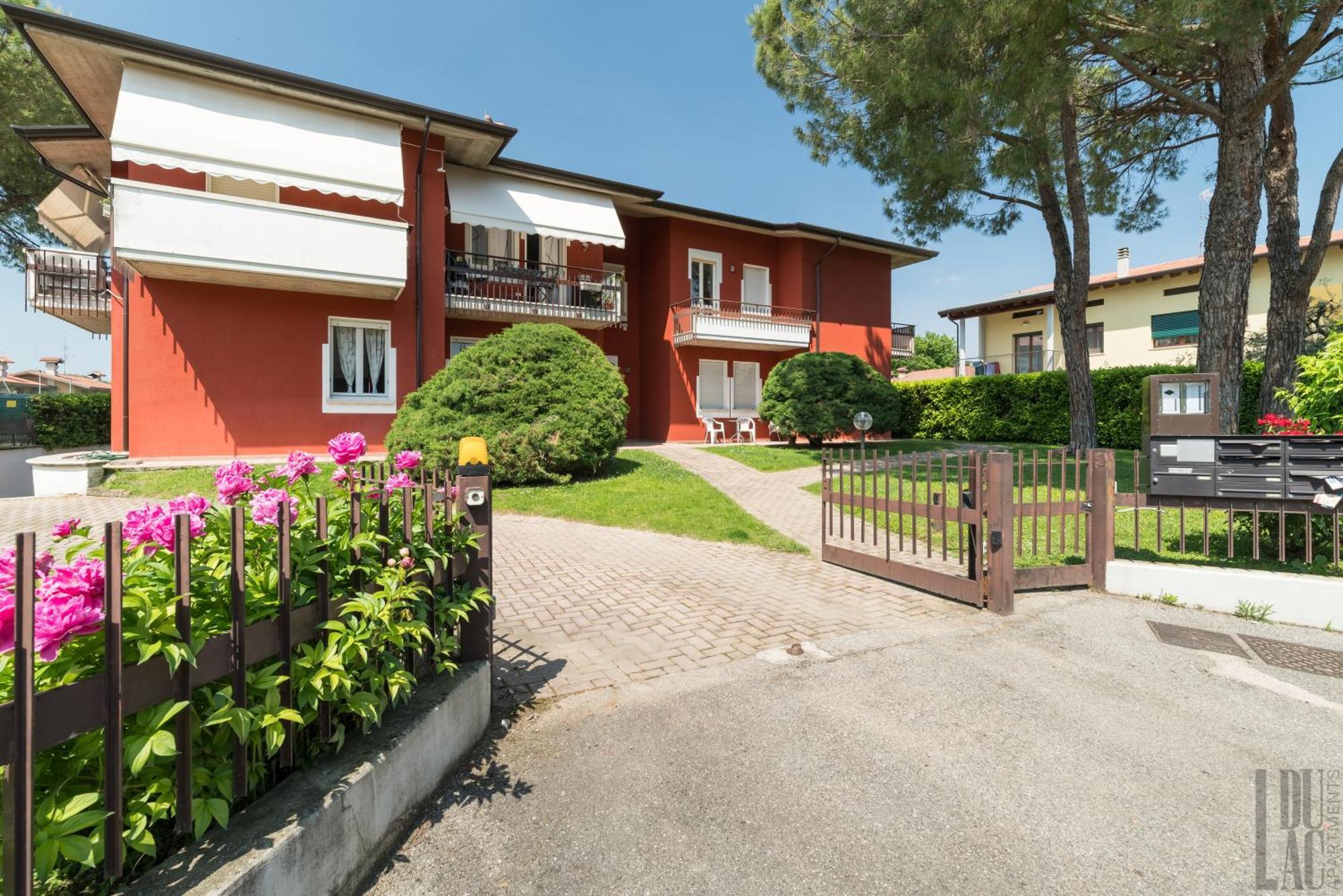 Belle Maison - Du Lac Apartments Sirmione Extérieur photo