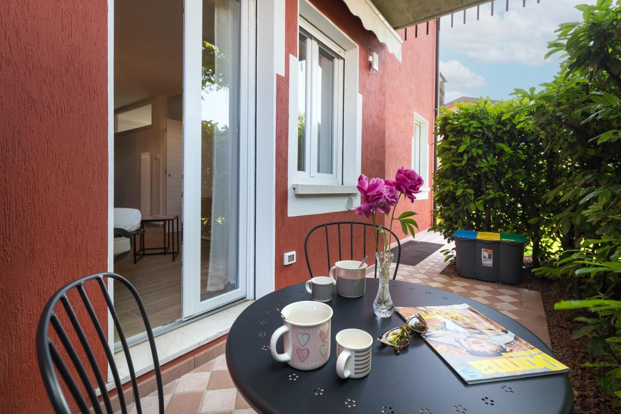 Belle Maison - Du Lac Apartments Sirmione Extérieur photo